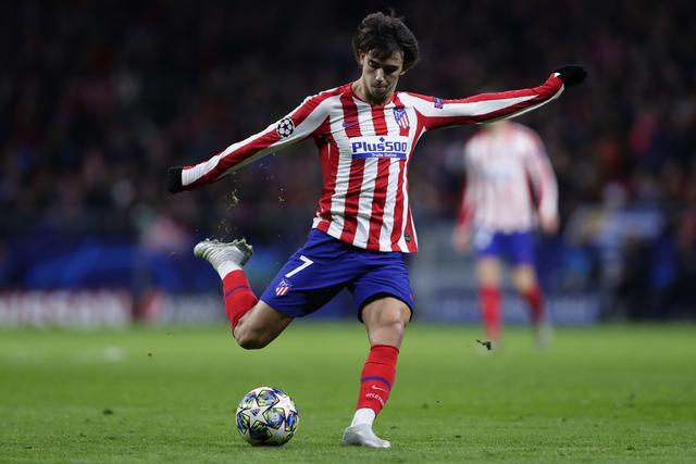 也不禁让人 也不禁让人